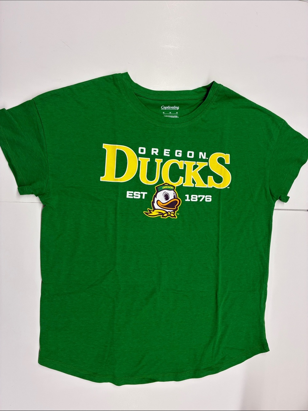 NEW Captivating NCAA Oregon Ducks Short Sleeve Shirt Size Medium